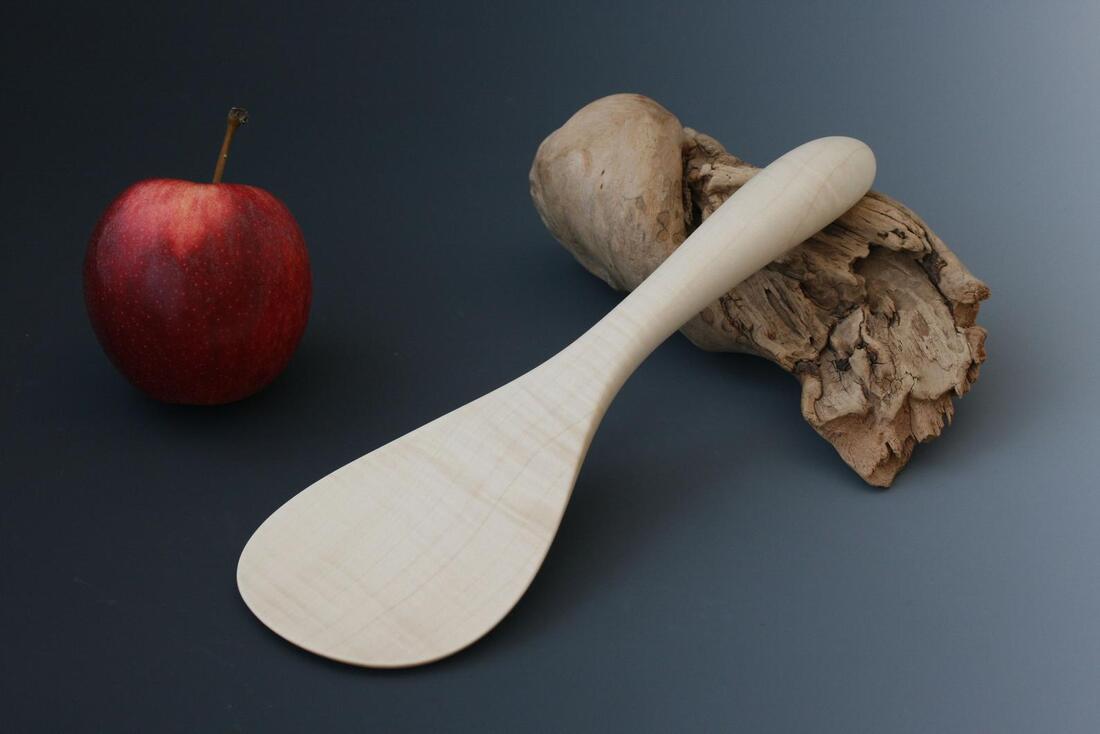 Maple wood short handled shamoji style rice paddle